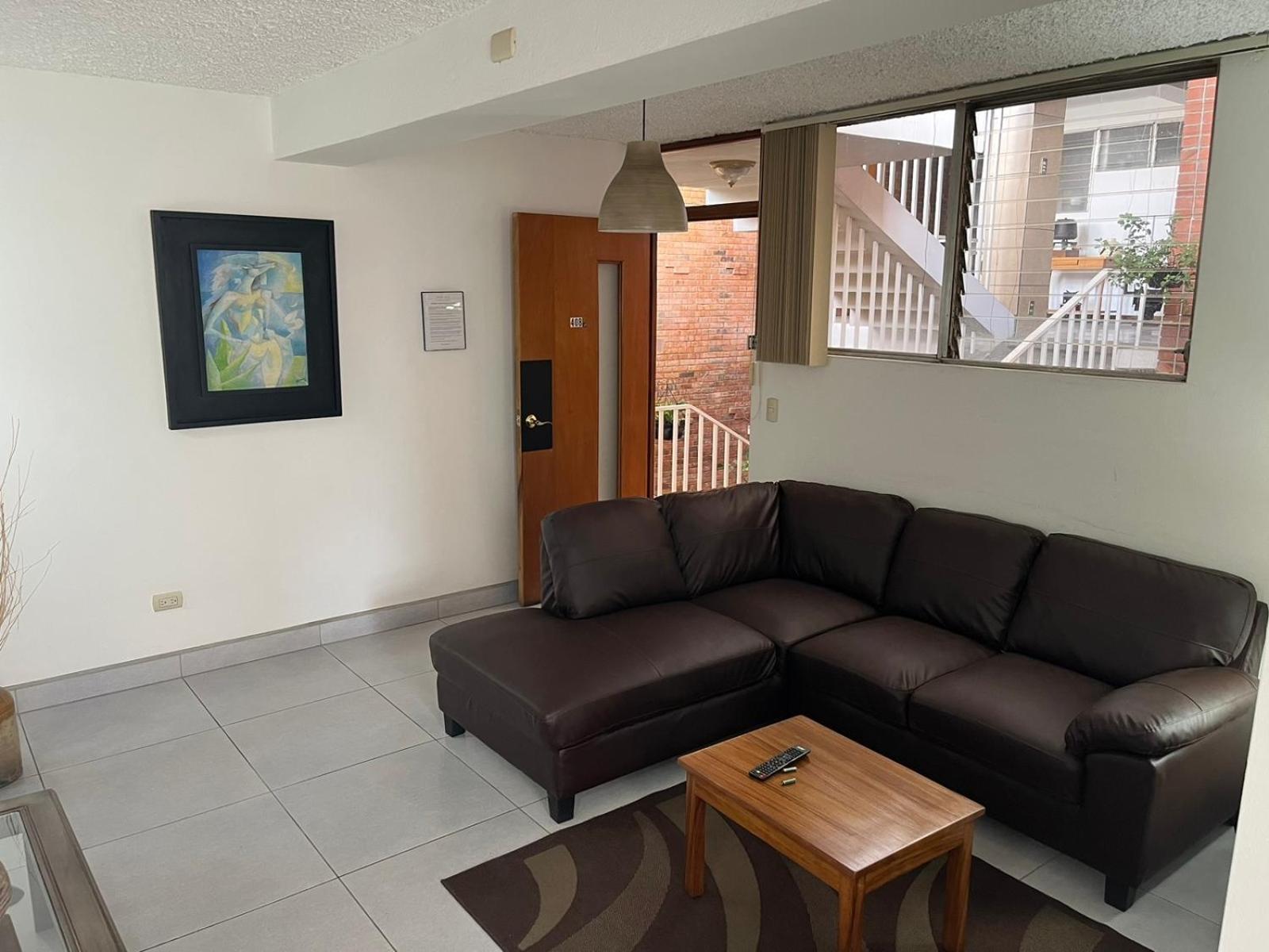 Apartamentos Reforma Guatemala City Exterior photo